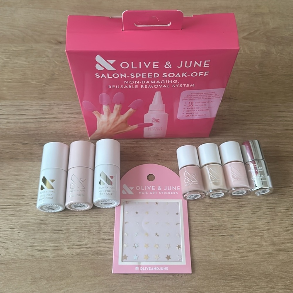 Olive & June💅Gel Nail Polishes /Treatment, Stickers + Remover Kit  (+20 foils)